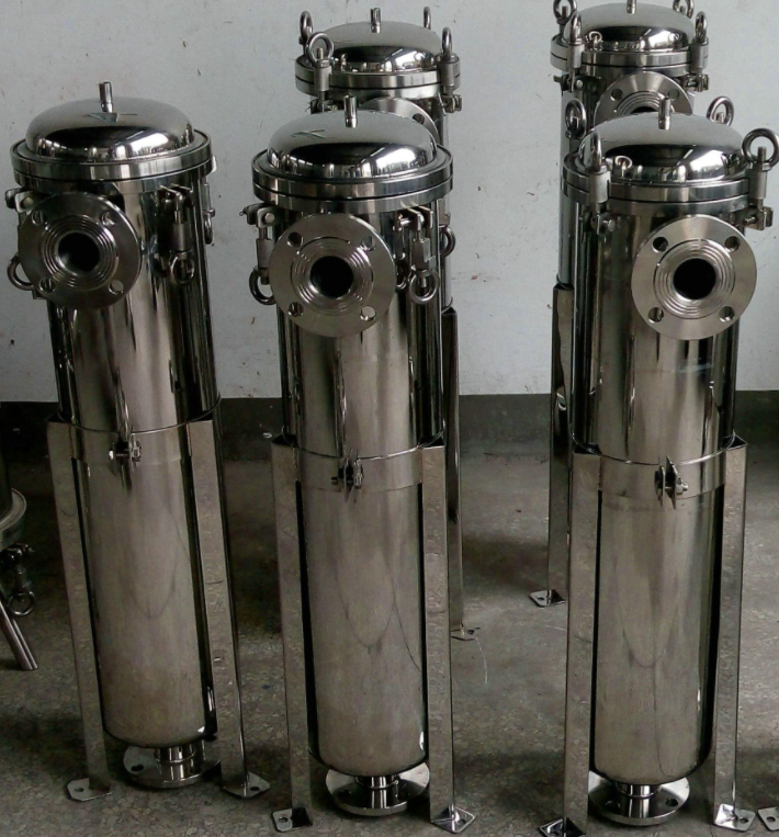 純化水機械過(guò)濾器操作時(shí)注意事項